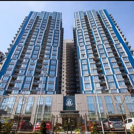 Petrovdom Apartaments 8-188 In Rc Central Park, 7 John Mccain Street Kyiv Exterior photo