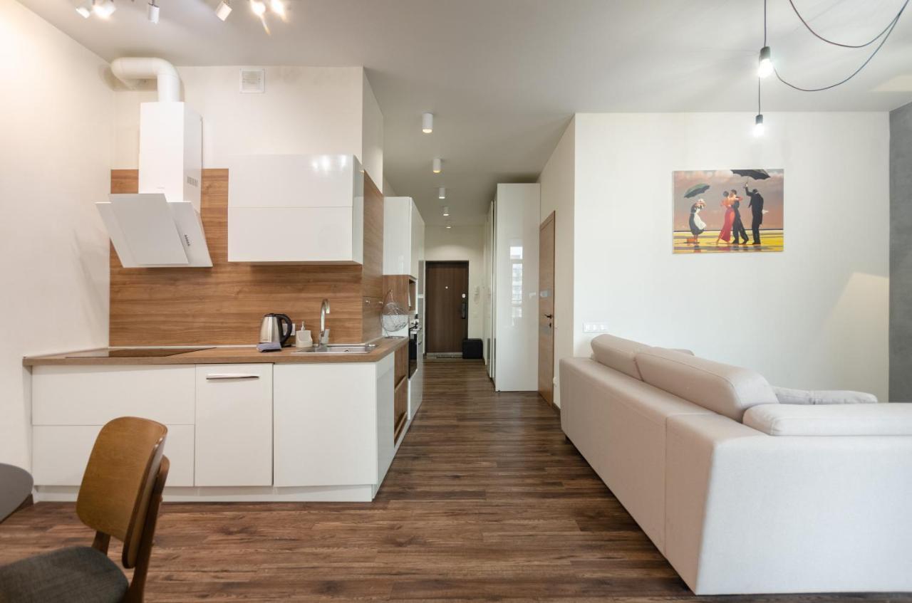 Petrovdom Apartaments 8-188 In Rc Central Park, 7 John Mccain Street Kyiv Exterior photo