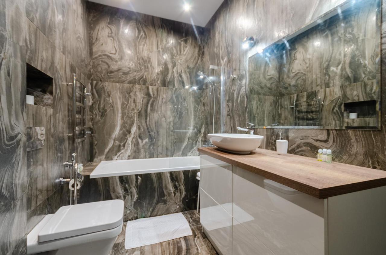 Petrovdom Apartaments 8-188 In Rc Central Park, 7 John Mccain Street Kyiv Exterior photo