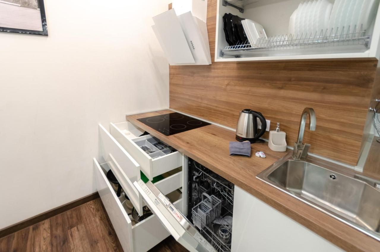 Petrovdom Apartaments 8-188 In Rc Central Park, 7 John Mccain Street Kyiv Exterior photo