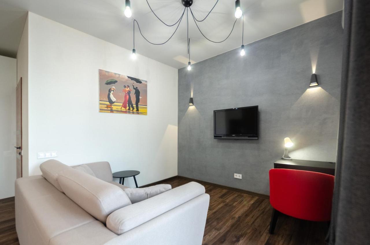 Petrovdom Apartaments 8-188 In Rc Central Park, 7 John Mccain Street Kyiv Exterior photo